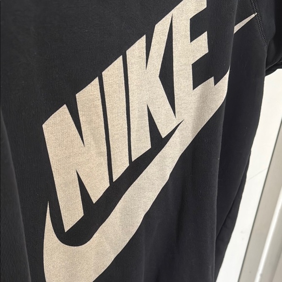 Nike Black and Off-White Logo Tee - Picture 7 of 10